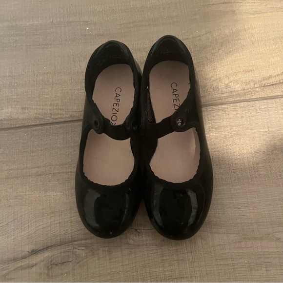 Capezio Jr. Tyette Tap Shoe in Black Patent Size 8 1/2N - Picture 1 of 4